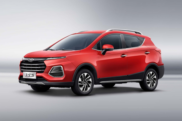 У Lada Vesta появился новый конкурент. В России начались продажи JAC JS3
У Lada Vesta появился новый конкурент. В России начались продажи JAC JS3