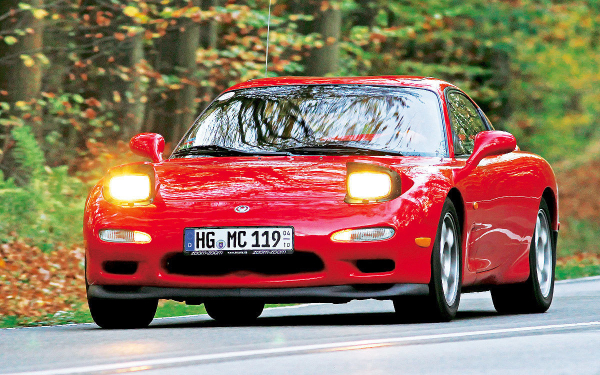 Топ-7 самых красивых спорткаров
Топ-7 самых красивых спорткаров