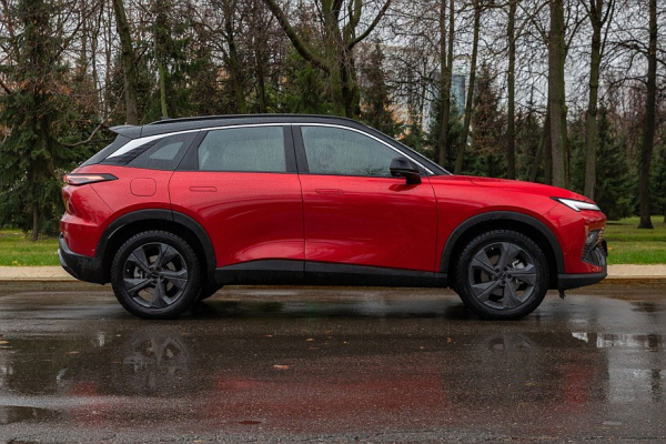 Сменщик Toyota RAV4 и Volkswagen Tiguan: тест-драйв BAIC X55 Сменщик Toyota RAV4 и Volkswagen Tiguan: тест-драйв BAIC X55