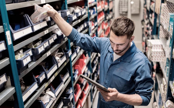 
            Техобслуживание автомобилей подорожало на 51%. Что будет в 2024 году
        