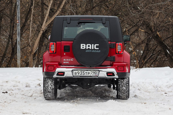 Для тех, кто выбирает стиль: тест BAIC BJ40 Для тех, кто выбирает стиль: тест BAIC BJ40