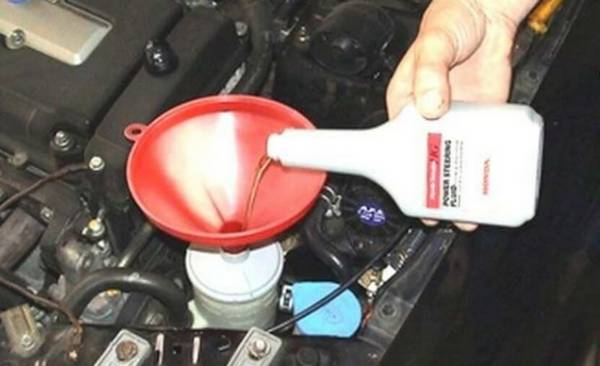 Как менять масло в гидроусилителе руля Как менять масло в гидроусилителе руля