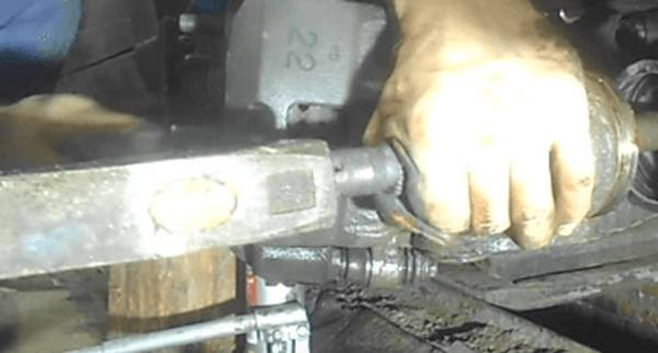 Как правильно поменять пыльник наружного ШРУСа Как правильно поменять пыльник наружного ШРУСа