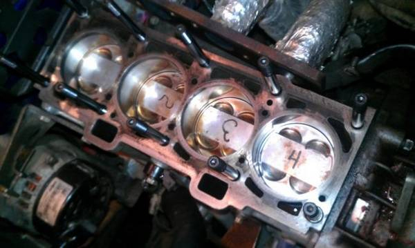 Замена направляющих втулок клапанов на автомобилях ВАЗ 2106 и 2109 Замена направляющих втулок клапанов на автомобилях ВАЗ 2106 и 2109