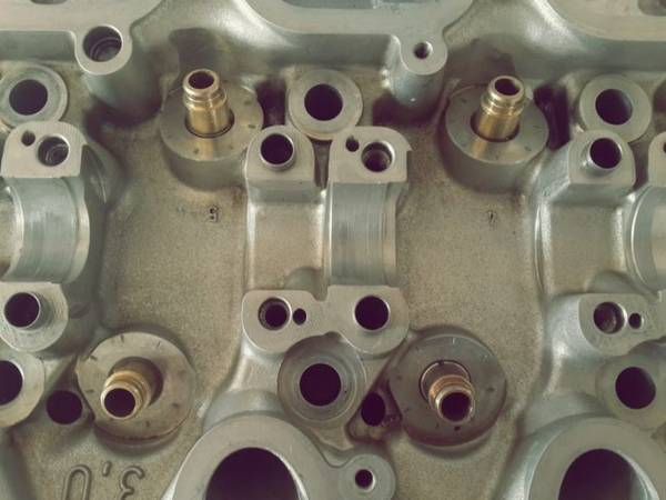 Замена направляющих втулок клапанов на автомобилях ВАЗ 2106 и 2109 Замена направляющих втулок клапанов на автомобилях ВАЗ 2106 и 2109