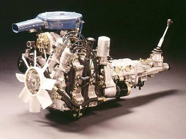 Автомобили с роторным двигателем в чем их преимущество? Автомобили с роторным двигателем в чем их преимущество?