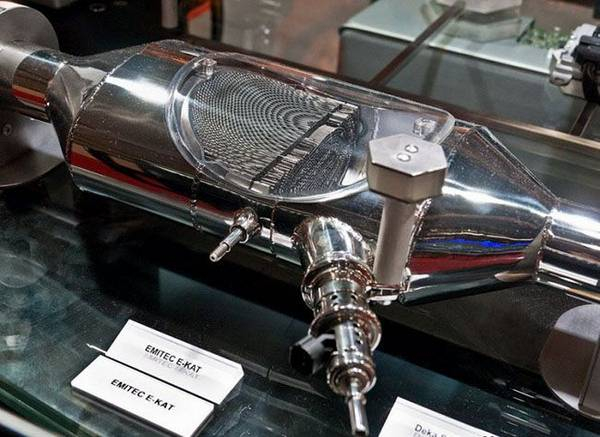 Автомобильный катализатор - что это такое? Автомобильный катализатор - что это такое?