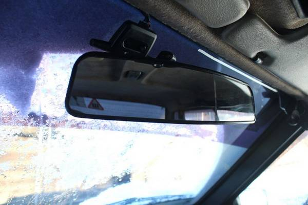 Чем и как приклеить зеркало заднего вида на лобовое стекло? Большая статья