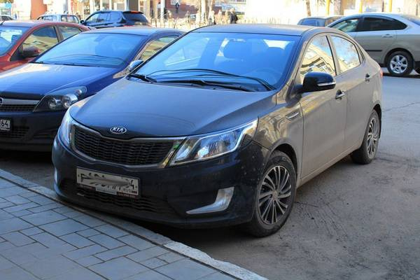 Что лучше - Лада Веста или KIA Rio? Достойный ли ответ? Что лучше - Лада Веста или KIA Rio? Достойный ли ответ?