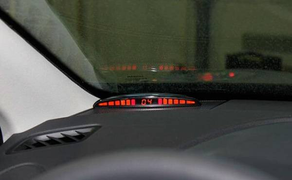 Что лучше парктроник или камера заднего вида? Что лучше парктроник или камера заднего вида?