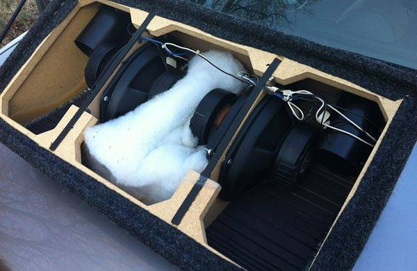 Как правильно выбрать сабвуфер для автомобиля