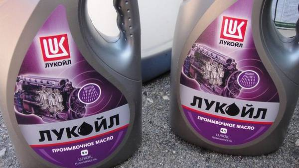 Как выбрать промывочное масло для двигателя