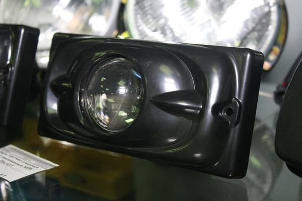 Какие противотуманные фары лучше? Объективный взгляд со стороны Какие противотуманные фары лучше? Объективный взгляд со стороны