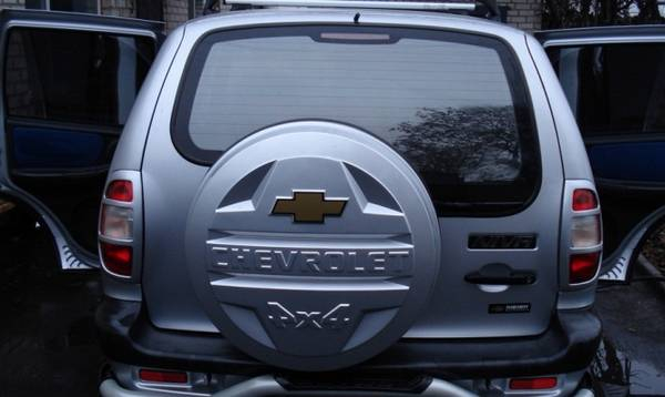 Крышка багажника ВАЗ-2115, Рено Логан и Нивы что практичнее? Крышка багажника ВАЗ-2115, Рено Логан и Нивы что практичнее?