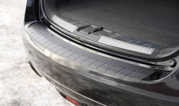 Накладка на задний бампер  мелочь, которая спасет авто от царапин