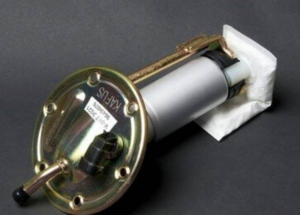 Недорогой узбекский автомобиль Daewoo Nexia Недорогой узбекский автомобиль Daewoo Nexia