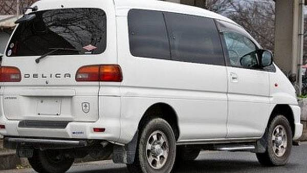 Пять поколений японского минивэна Mitsubishi Delica Пять поколений японского минивэна Mitsubishi Delica