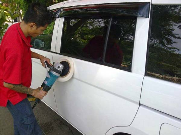 Полироль для удаления царапин с автомобиля как навести лоск? Полироль для удаления царапин с автомобиля как навести лоск?