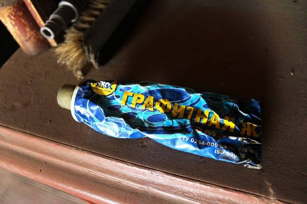 Применение графитной смазки в автомобиле Что, где и как