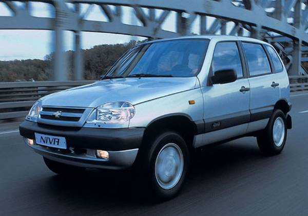 Схема освещения салона ВАЗ 2123 как устроен свет в Ниве? Схема освещения салона ВАЗ 2123 как устроен свет в Ниве?