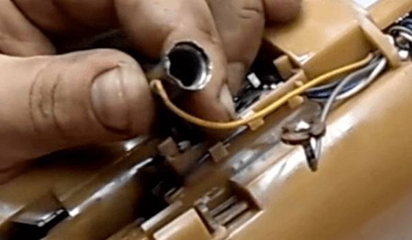 Сколько остается бензина, когда загорается лампочка Сколько остается бензина, когда загорается лампочка