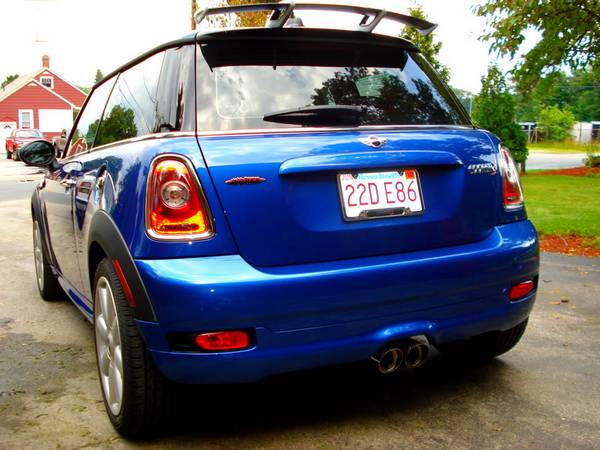 Спойлер на крышку багажника или как сделать автомобиль ярче?