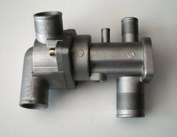 Термостат ВАЗ 2114 как выбрать новый и произвести его замену своими руками? Термостат ВАЗ 2114 как выбрать новый и произвести его замену своими руками?