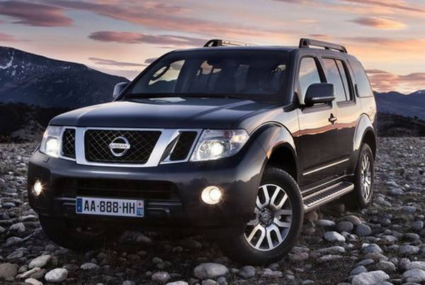 Тест-драйв Nissan Pathfinder: внедорожник больших возможностей Тест-драйв Nissan Pathfinder: внедорожник больших возможностей