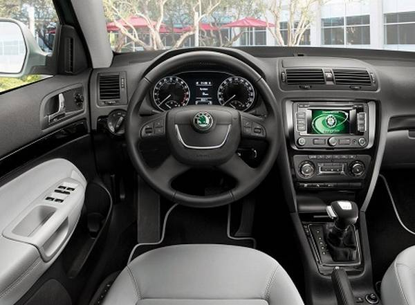 Тест-драйв Шкода Октавия Тест-драйв Шкода Октавия