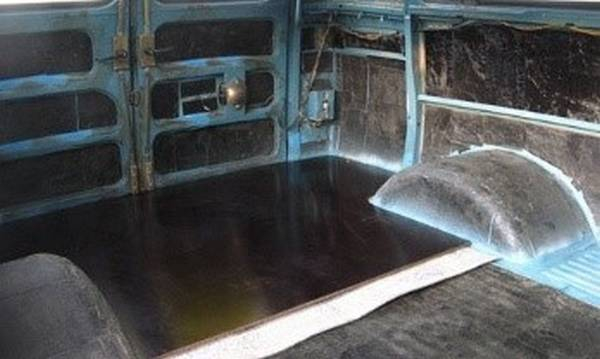 Тюнинг салона УАЗ «Буханка» для охоты или рыбалки Тюнинг салона УАЗ «Буханка» для охоты или рыбалки