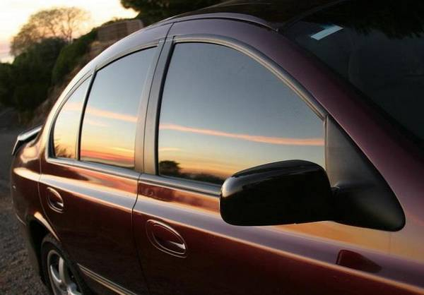 Тонировка стекол автомобиля напылением - технология Тонировка стекол автомобиля напылением - технология