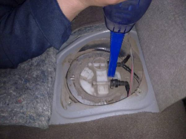 Топливные фильтры «Лады Калины»: выбор и замена своими руками Топливные фильтры «Лады Калины»: выбор и замена своими руками