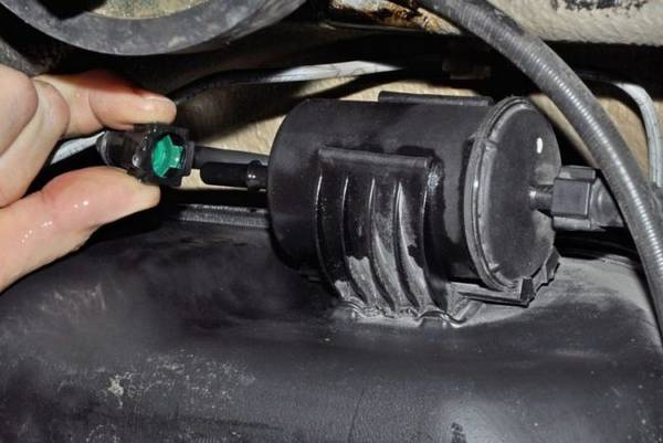 Топливные фильтры «Лады Калины»: выбор и замена своими руками Топливные фильтры «Лады Калины»: выбор и замена своими руками