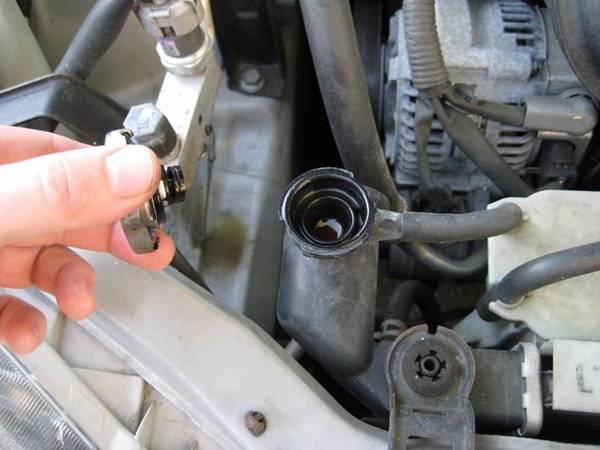 Тосол и антифриз разница, не дающая покоя нескольким поколениям Тосол и антифриз разница, не дающая покоя нескольким поколениям