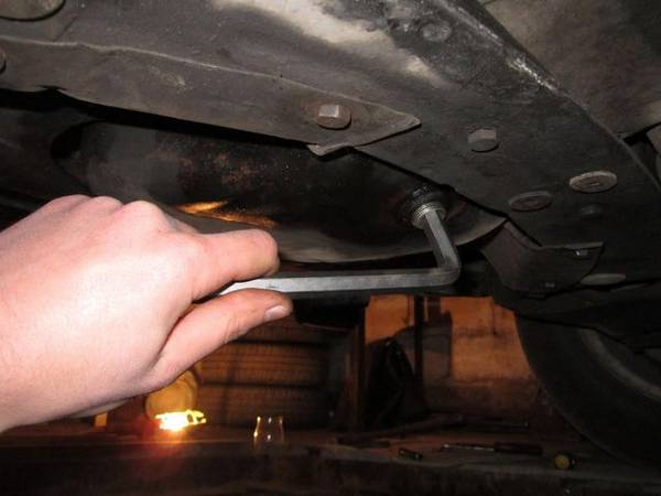 Устройство инжекторной модели ВАЗ 2107 Устройство инжекторной модели ВАЗ 2107