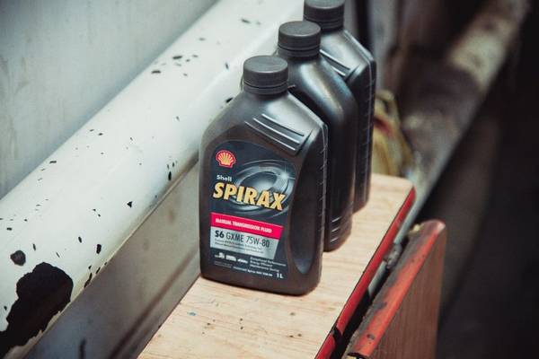 Выбираем и заменяем масло в коробке передач для Приоры Выбираем и заменяем масло в коробке передач для Приоры