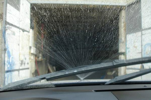 Выбираем веерные универсальные форсунки омывателя лобового стекла Выбираем веерные универсальные форсунки омывателя лобового стекла