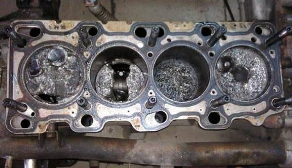 Чем опасен обрыв ремня ГРМ Чем опасен обрыв ремня ГРМ