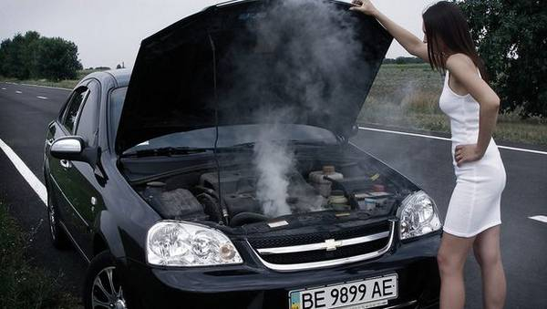 Что делать, если двигатель детонирует после выключения зажигания? Что делать, если двигатель детонирует после выключения зажигания?