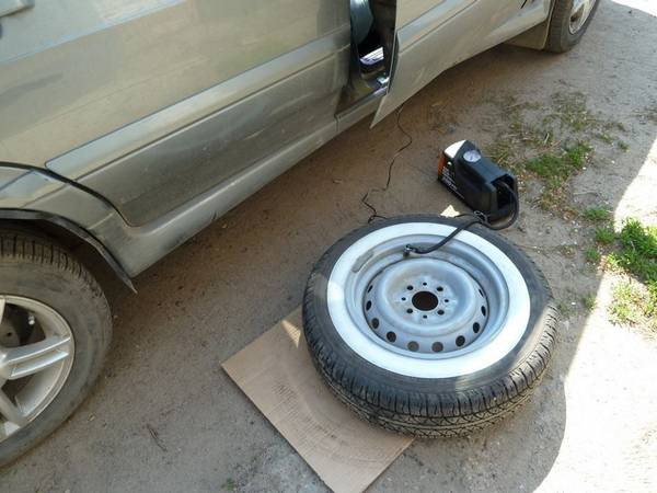 Что делать, если спускает бескамерное колесо по диску? Список нужных действий