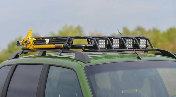 Экспедиционный багажник на Ниву Шевроле своими руками