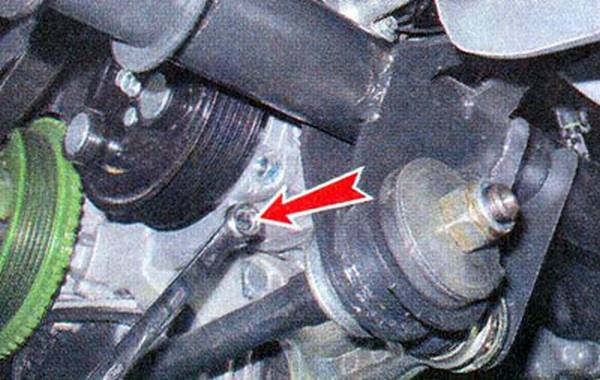 Генератор на «Лада Приора» с кондиционером: как снять правильно?