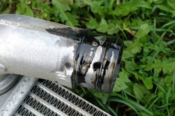 Грязное дело: почему в интеркулере появилось масло и что с ним делать? Грязное дело: почему в интеркулере появилось масло и что с ним делать?