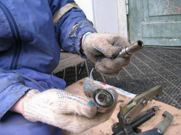 Как отремонтировать насос ГУР Как отремонтировать насос ГУР