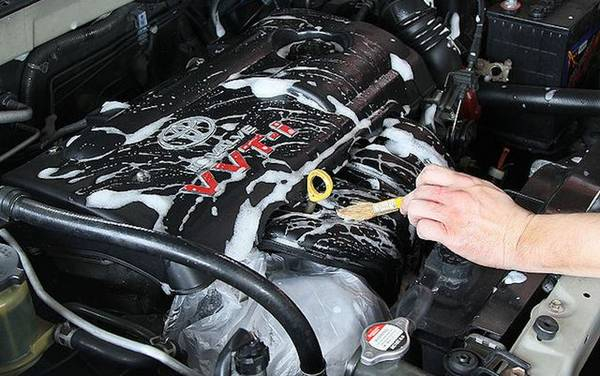 Как помыть двигатель автомобиля самостоятельно Как помыть двигатель автомобиля самостоятельно