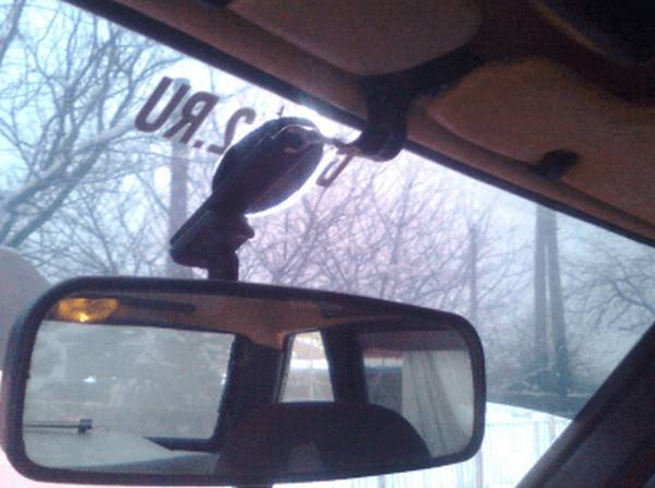 Как приклеить зеркало заднего вида на лобовое стекло? Как приклеить зеркало заднего вида на лобовое стекло?