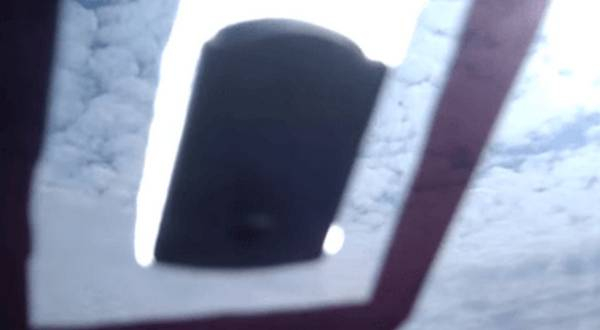 Как приклеить зеркало заднего вида на лобовое стекло? Как приклеить зеркало заднего вида на лобовое стекло?