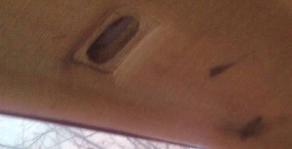 Как приклеить зеркало заднего вида на лобовое стекло? Как приклеить зеркало заднего вида на лобовое стекло?