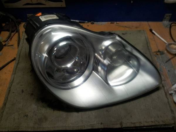 Как снять фары с Porsche Cayenne? Не лишним будет знать