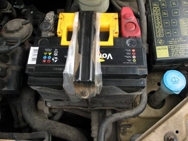 Как снять клеммы с аккумулятора? Пошаговые советы